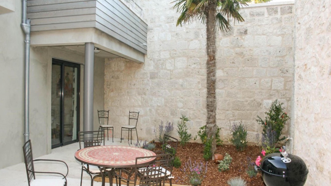 Photo of Patio Balcony in Saint Maurin