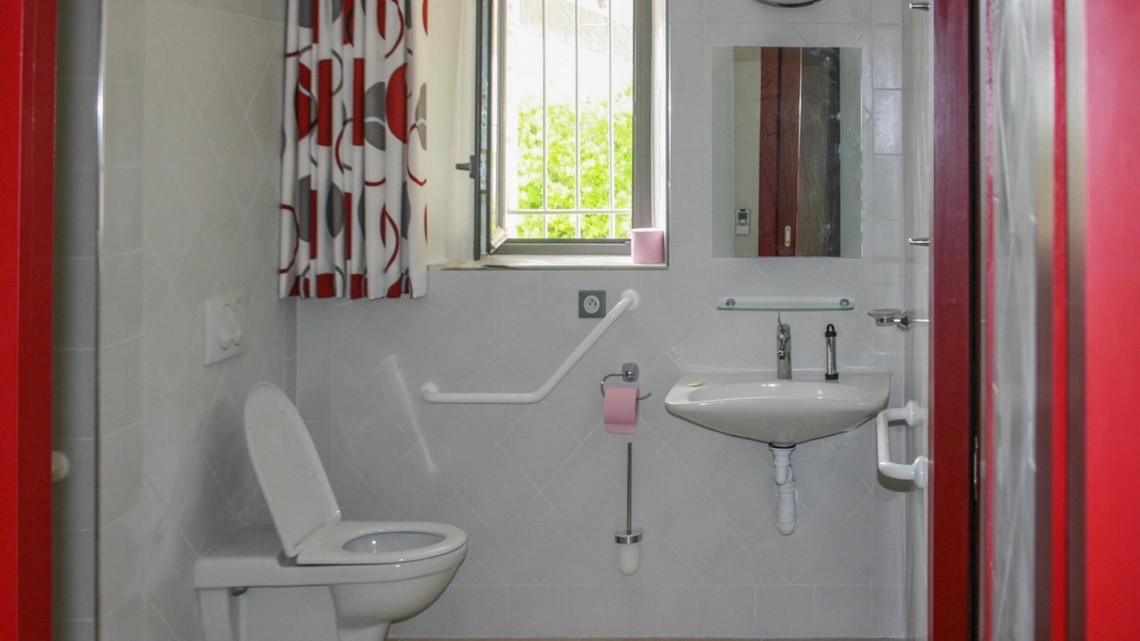 Photo of Bathroom in Saint Maurin