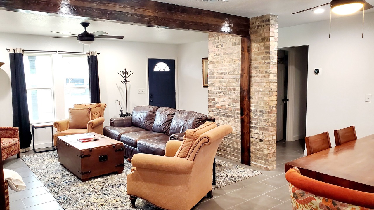 Photo of Livingroom in West San Antonio