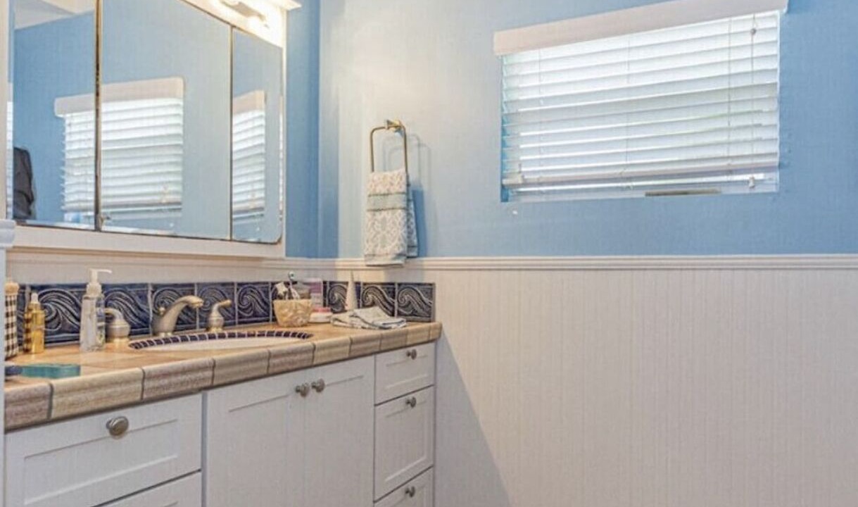 Photo of Bathroom in Melbourne Beach
