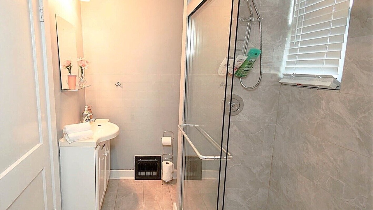 Photo of Bathroom in Welland