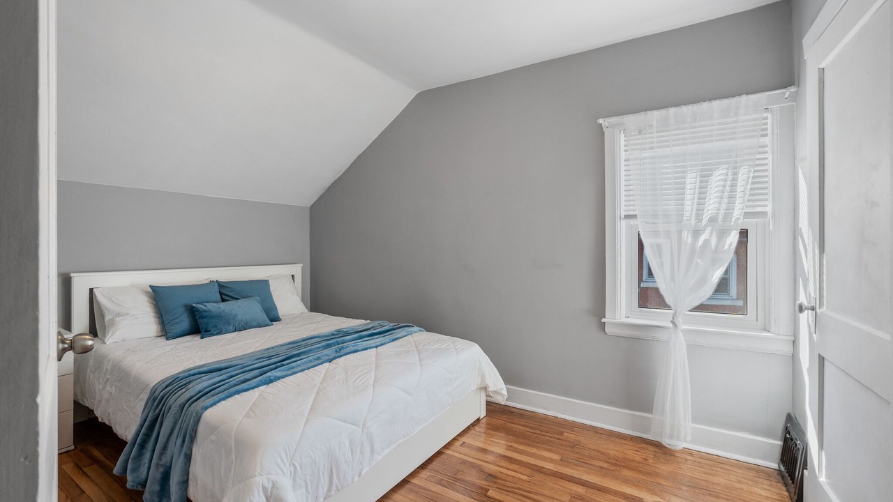 Photo of Bedroom in Welland