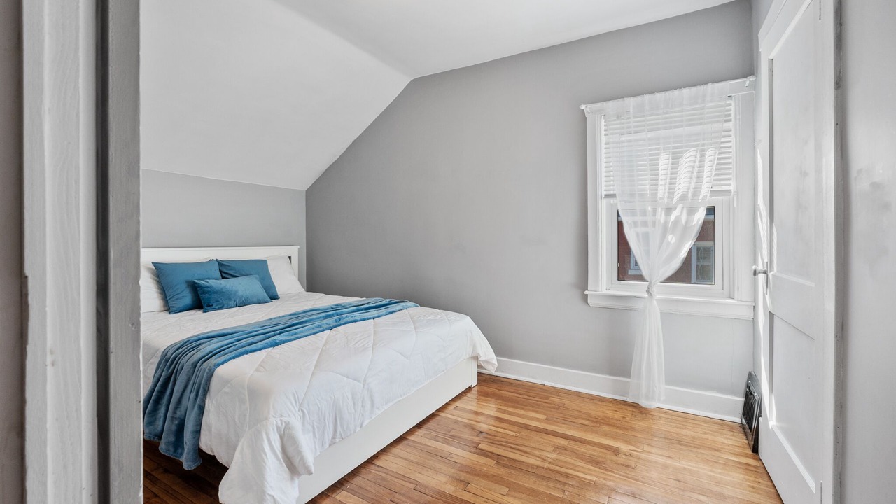 Photo of Bedroom in Welland