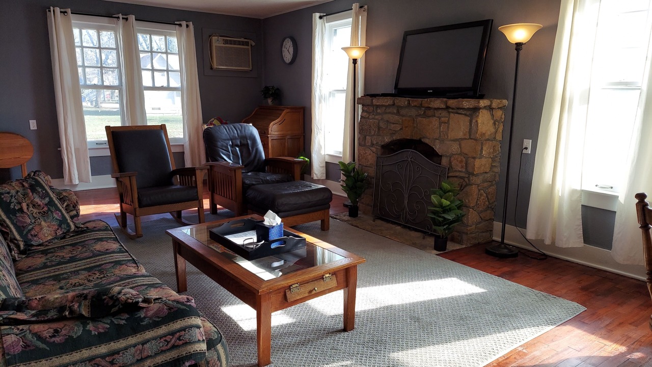 Photo of Livingroom in Iola
