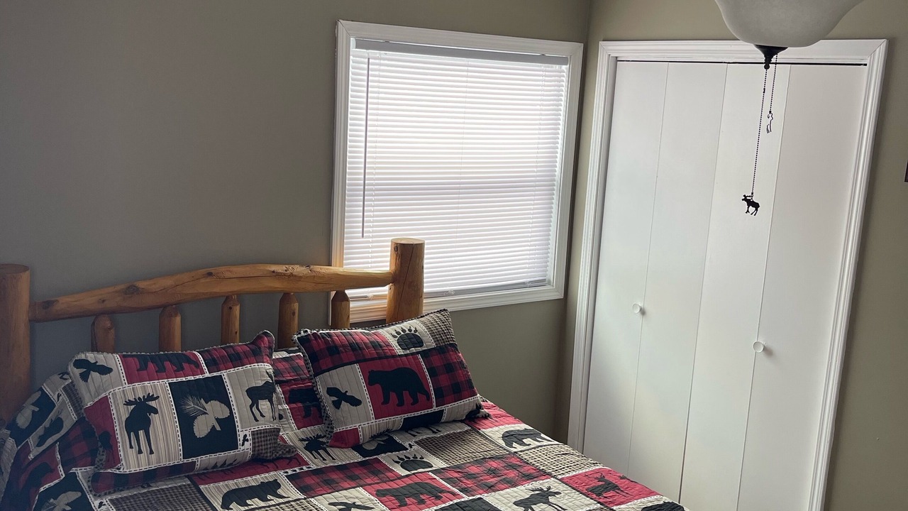 Photo of Bedroom in Hawks