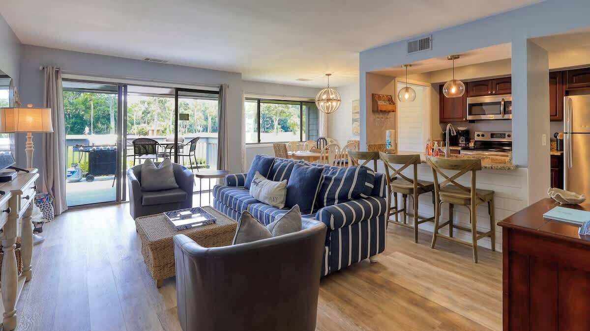 Photo of Livingroom in Palmetto Dunes