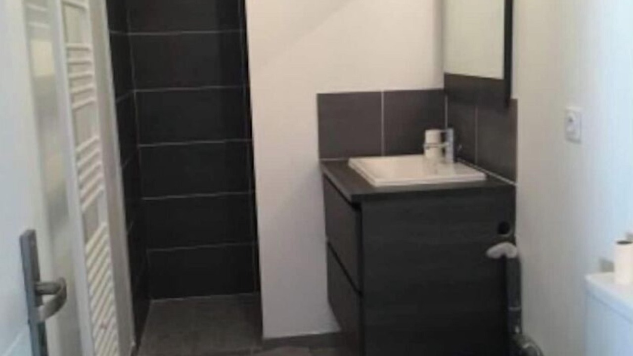 Photo of Bathroom in Vailhauques