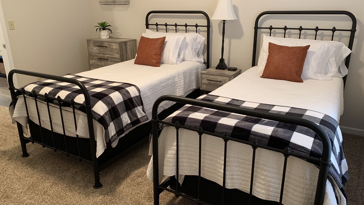 Photo of Others in Apple Valley