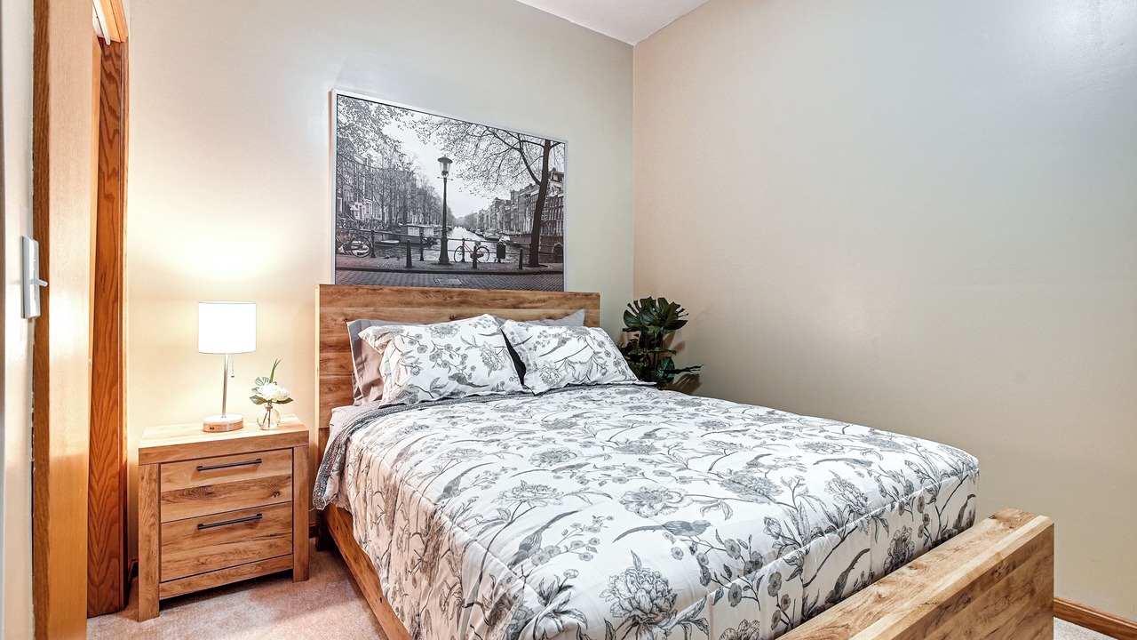 Photo of Others in Apple Valley