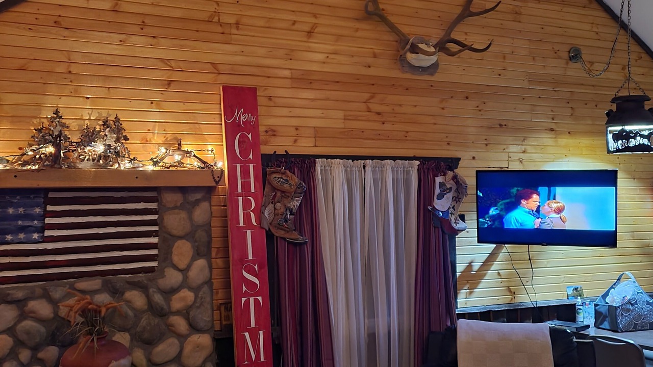 Photo of Livingroom in Meeker