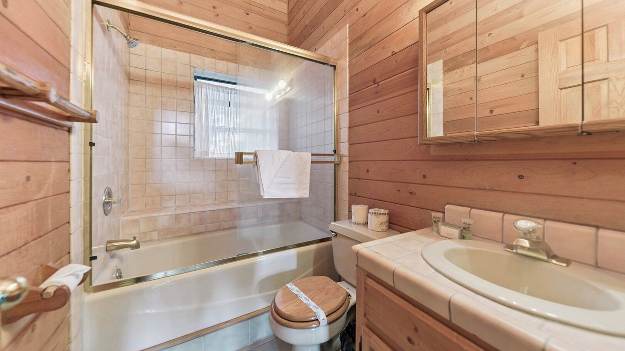 Photo of Bathroom in Tahoe Keys