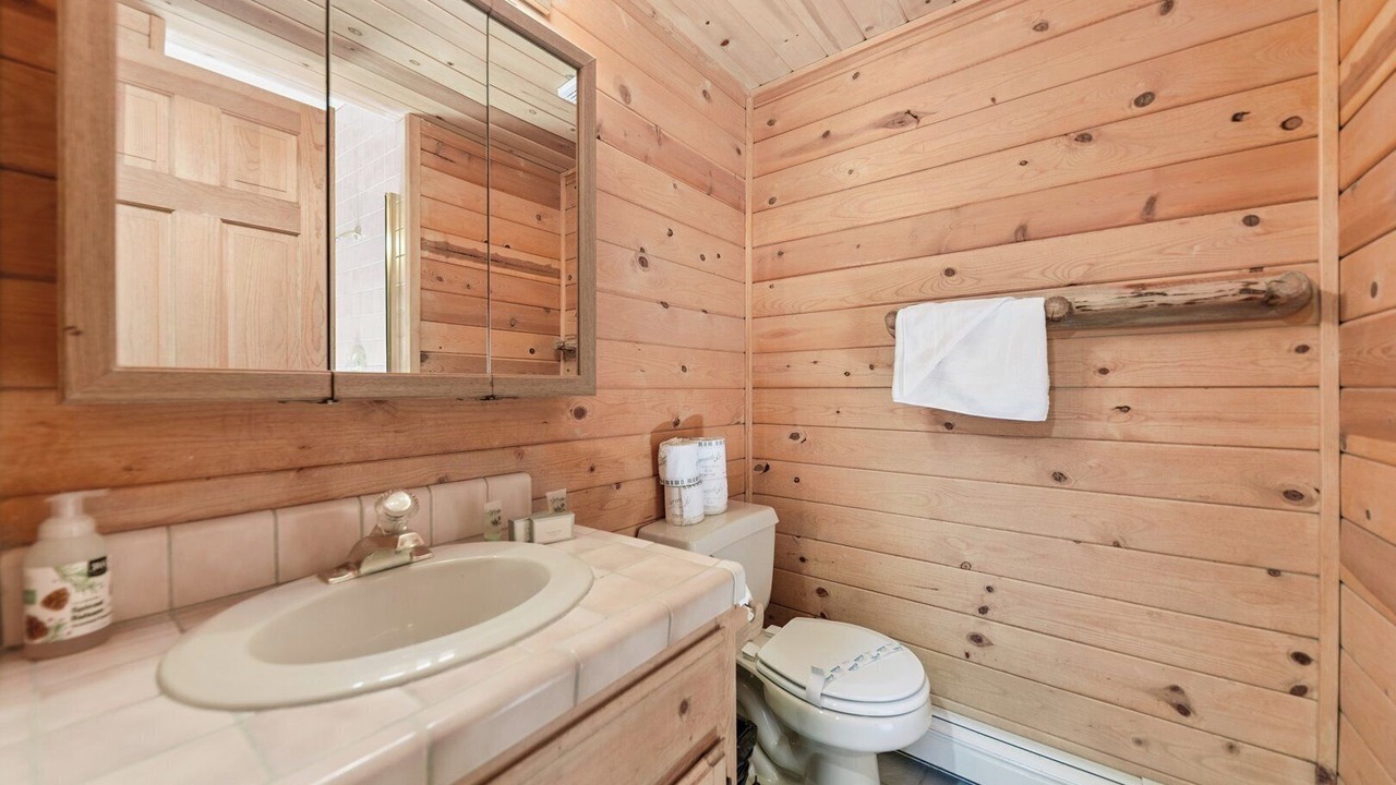 Photo of Bathroom in Tahoe Keys