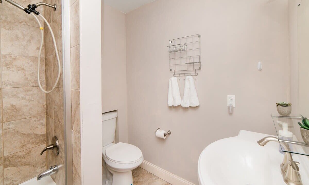 Photo of Bathroom in Allegheny-West