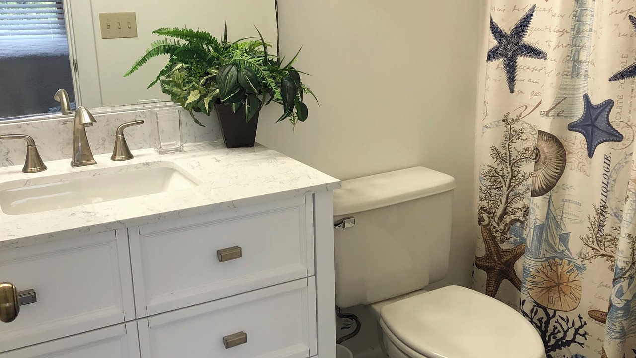 Photo of Bathroom in Kitty Hawk