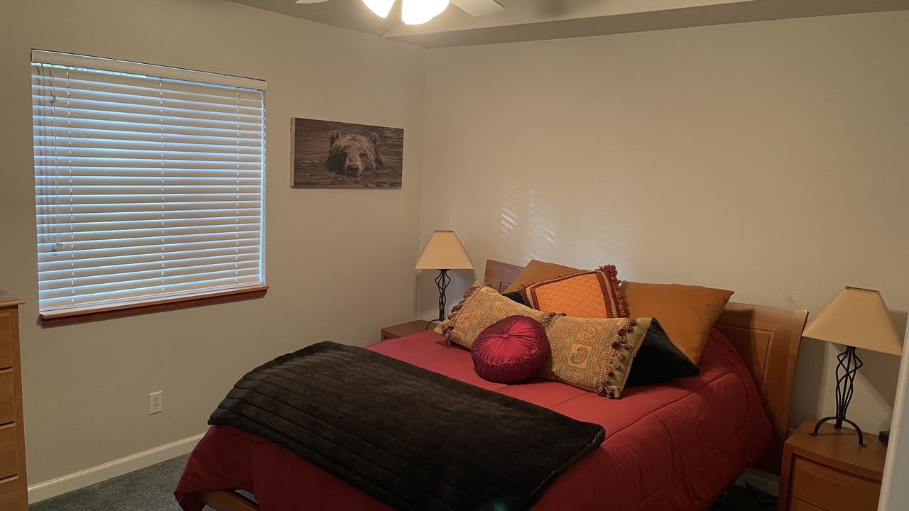 Photo of Bedroom in Granite Ridge