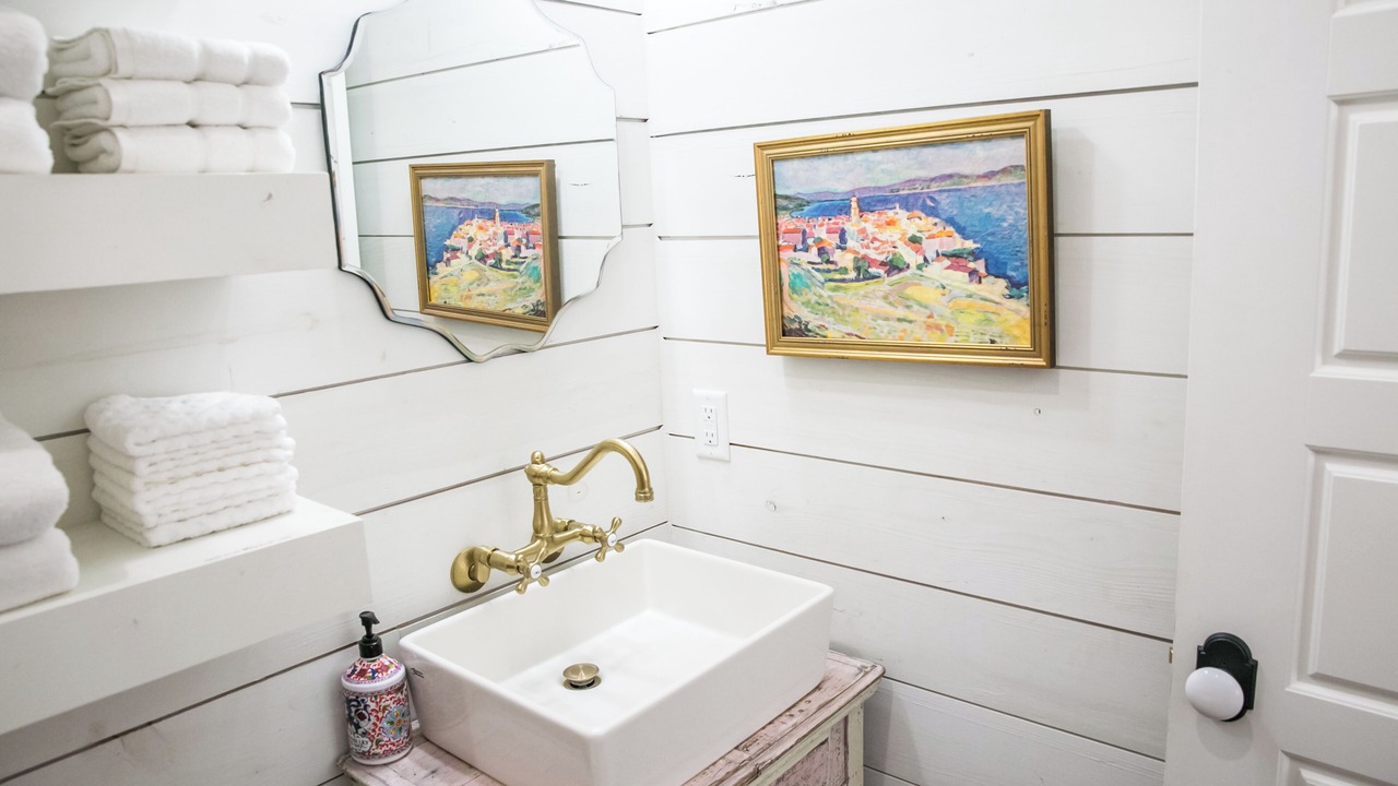 Photo of Bathroom in Burton