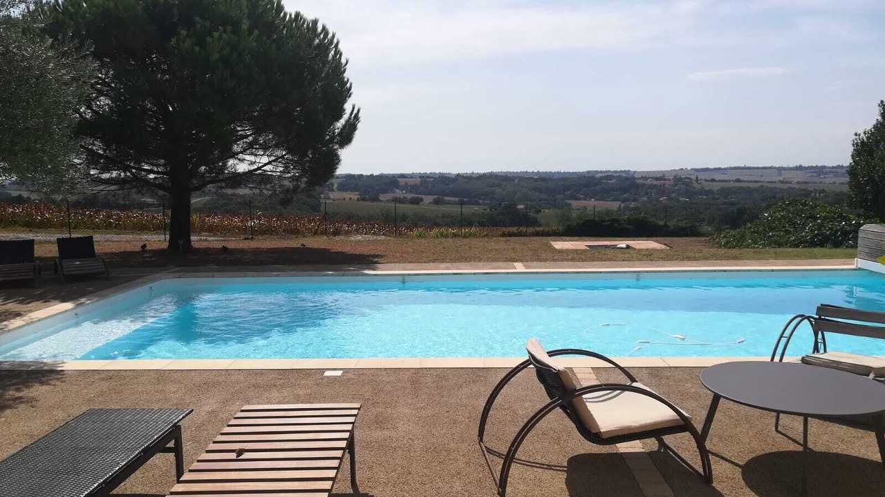 Photo of Outdoor in Mervilla