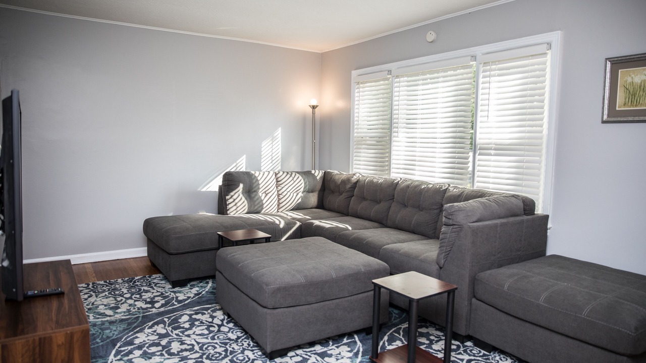 Photo of Livingroom in Merriam