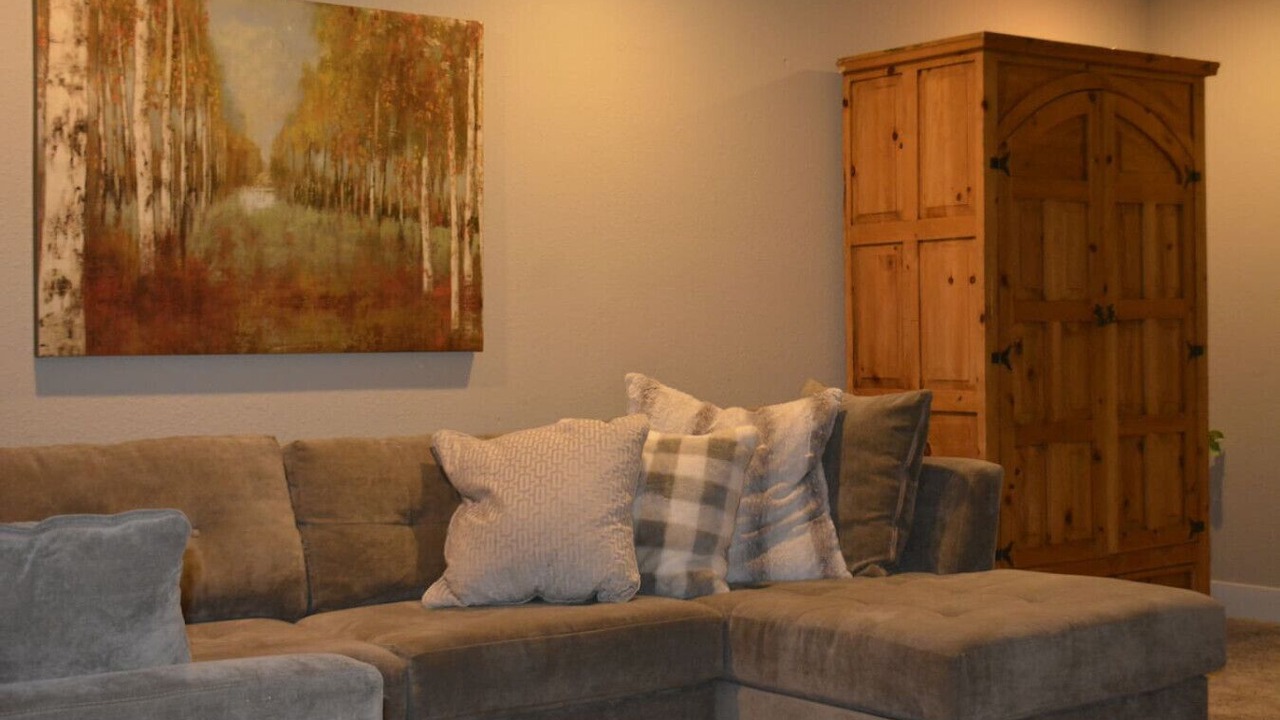 Photo of Livingroom in Overland Park
