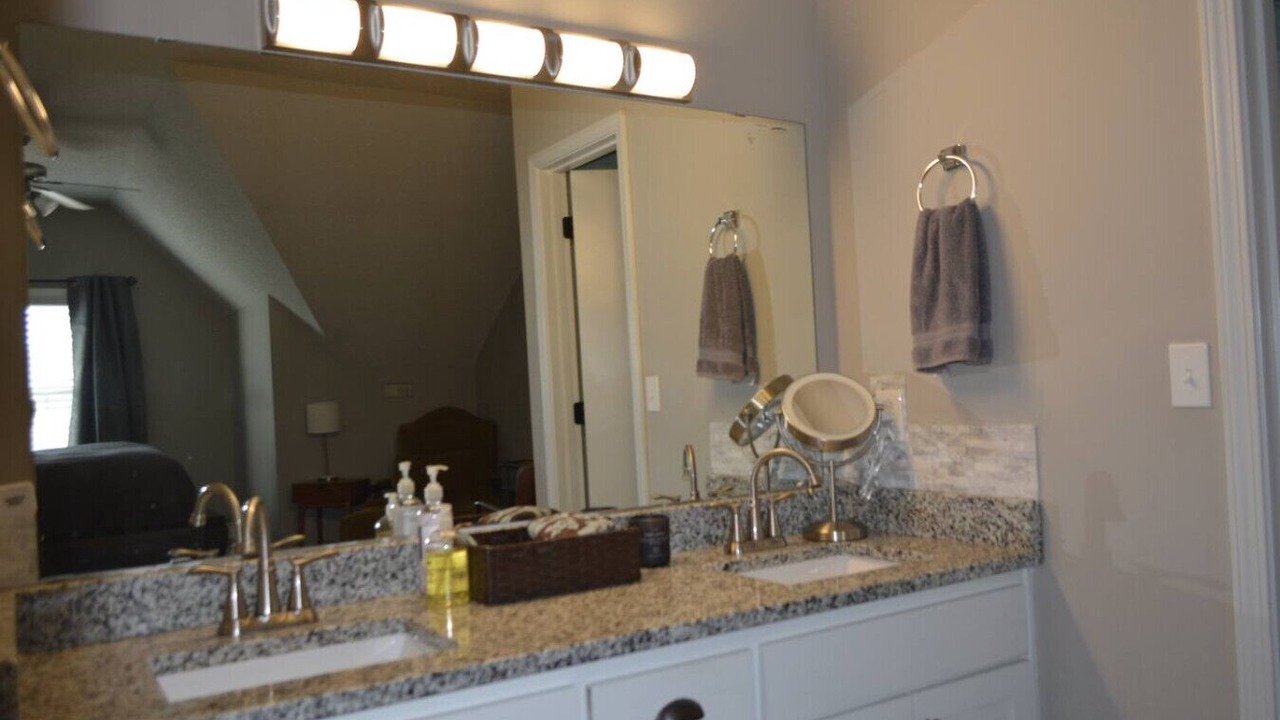 Photo of Bathroom in Overland Park