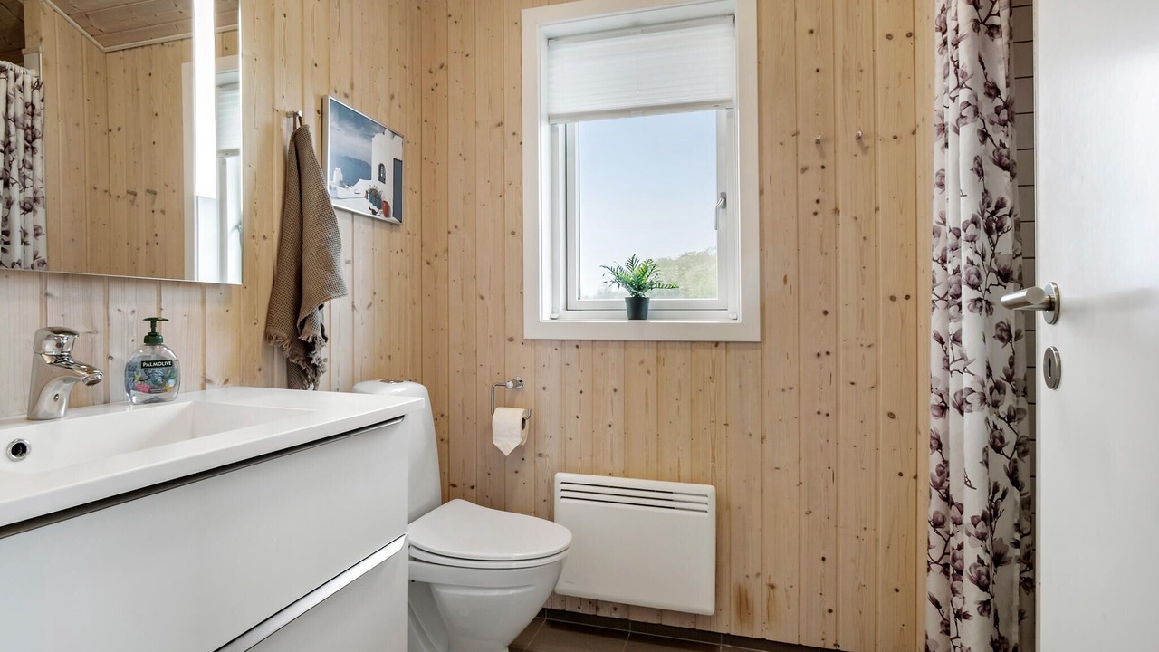 Photo of Bathroom in Haarby