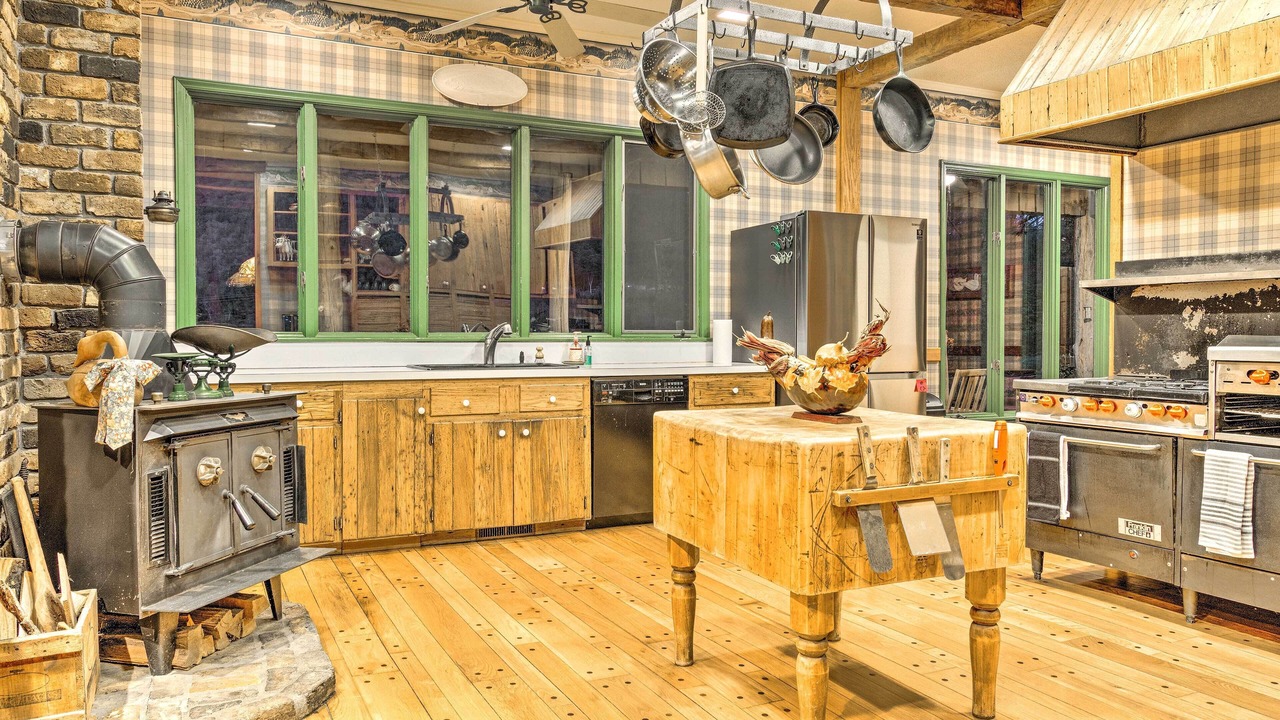 Photo of Kitchen in Cullowhee
