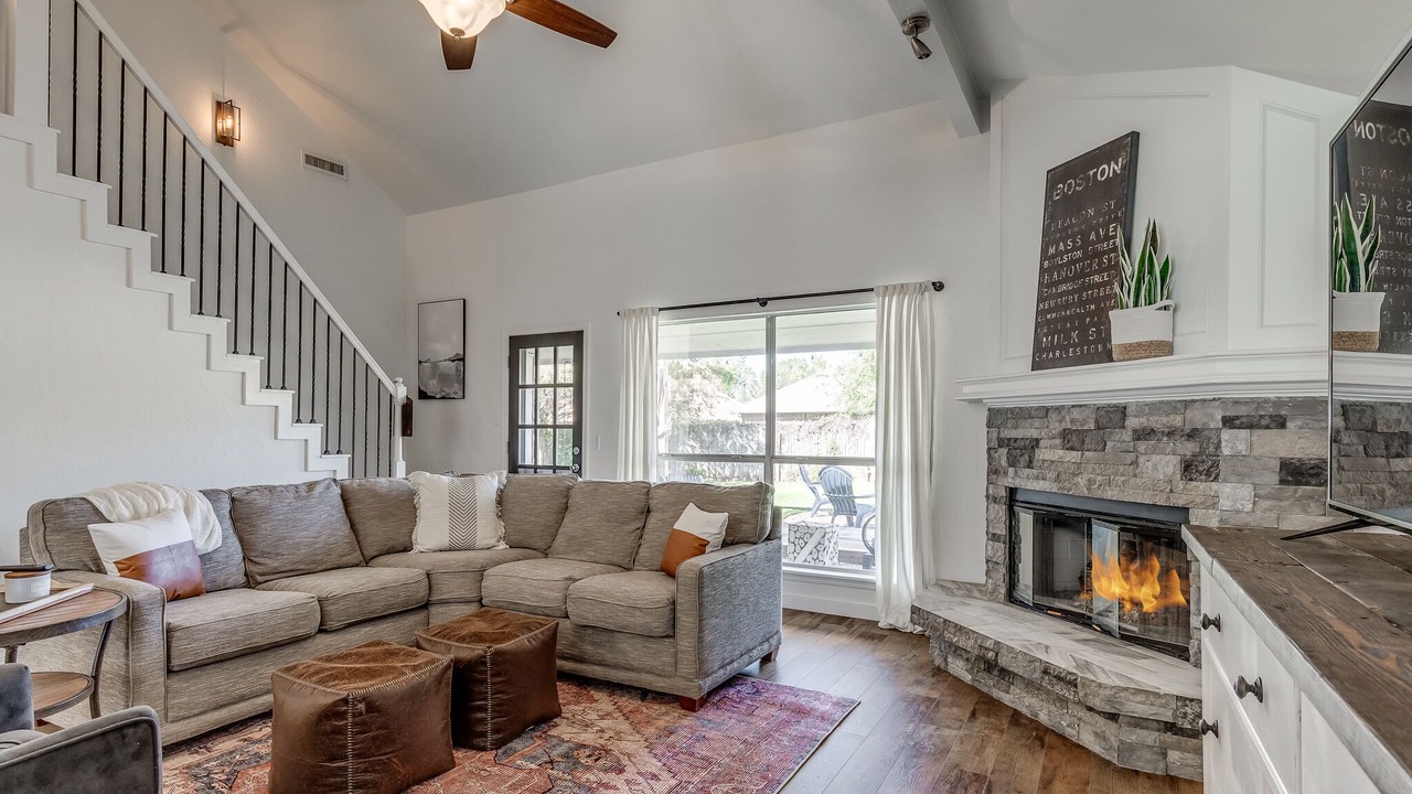 Photo of Livingroom in Edmond