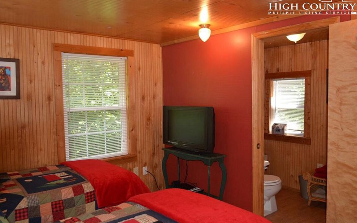 Photo of Bedroom in Elk Park