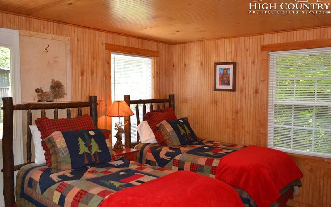 Photo of Bedroom in Elk Park