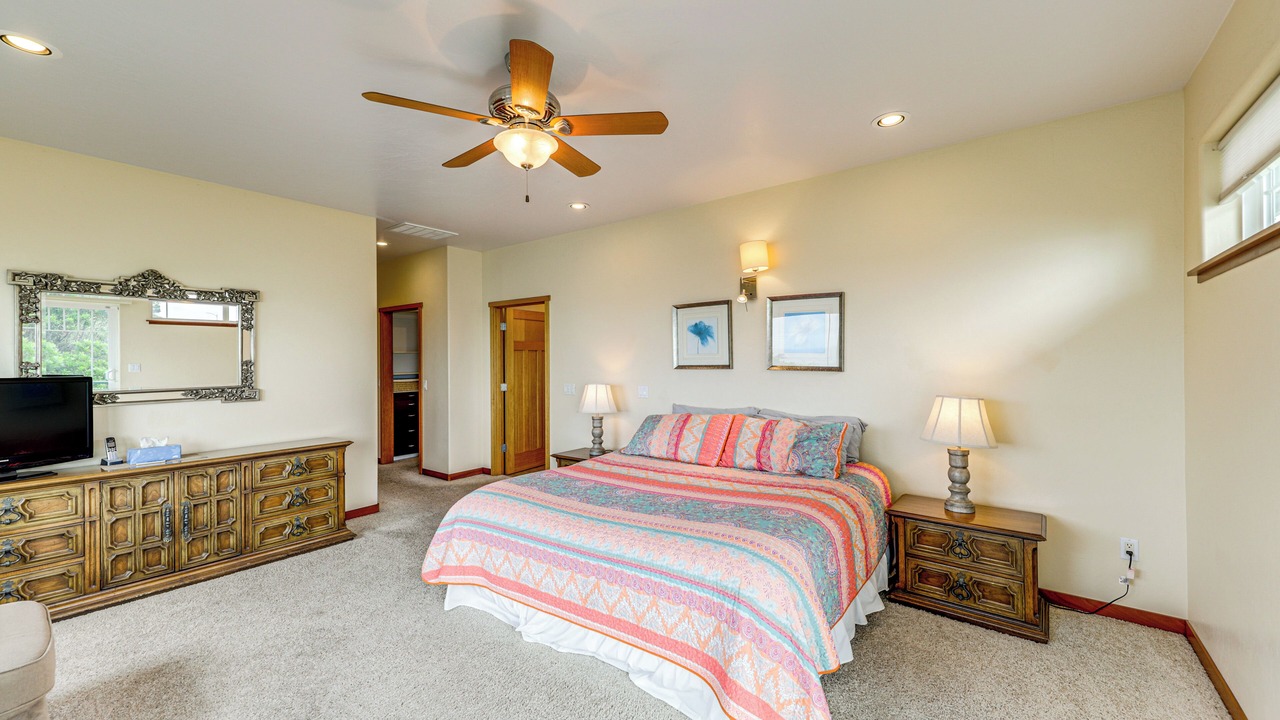 Photo of Bedroom in Crescent City