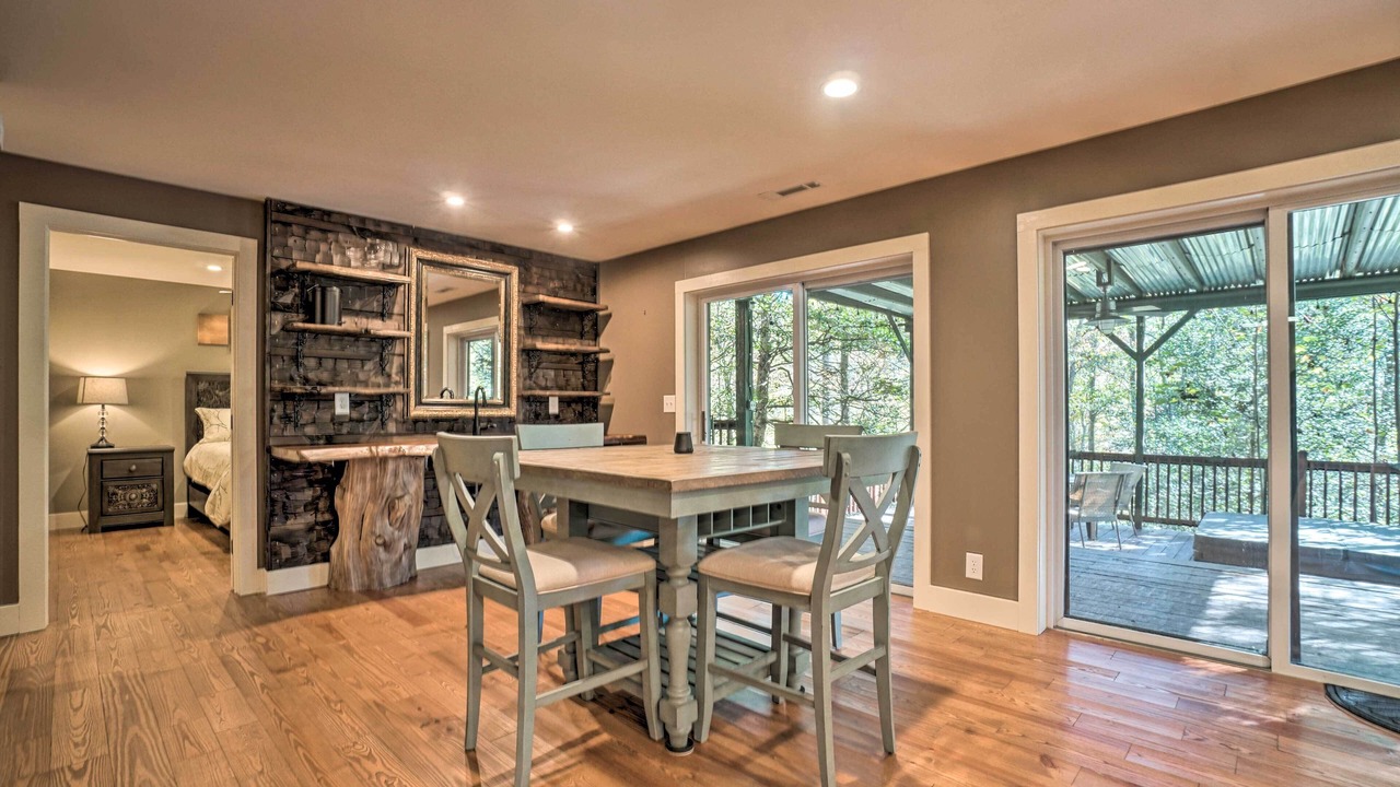 Photo of Others in Lakemont