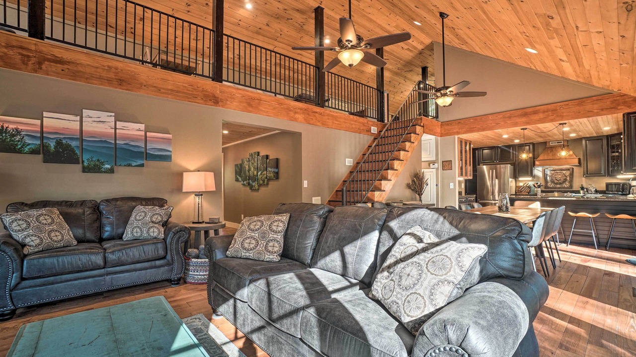 Photo of Livingroom in Lakemont