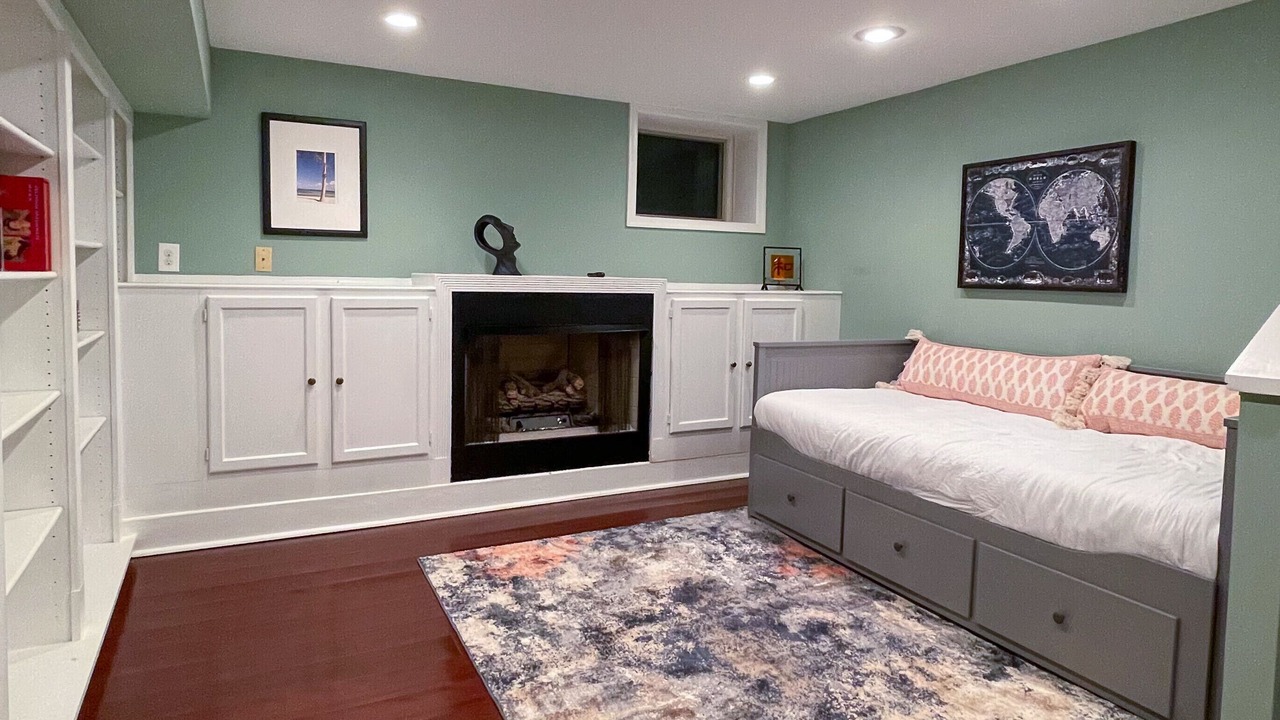 Photo of Bedroom in Queen Village