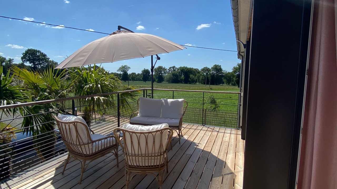 Photo of Patio Balcony in Chasne-sur-Illet