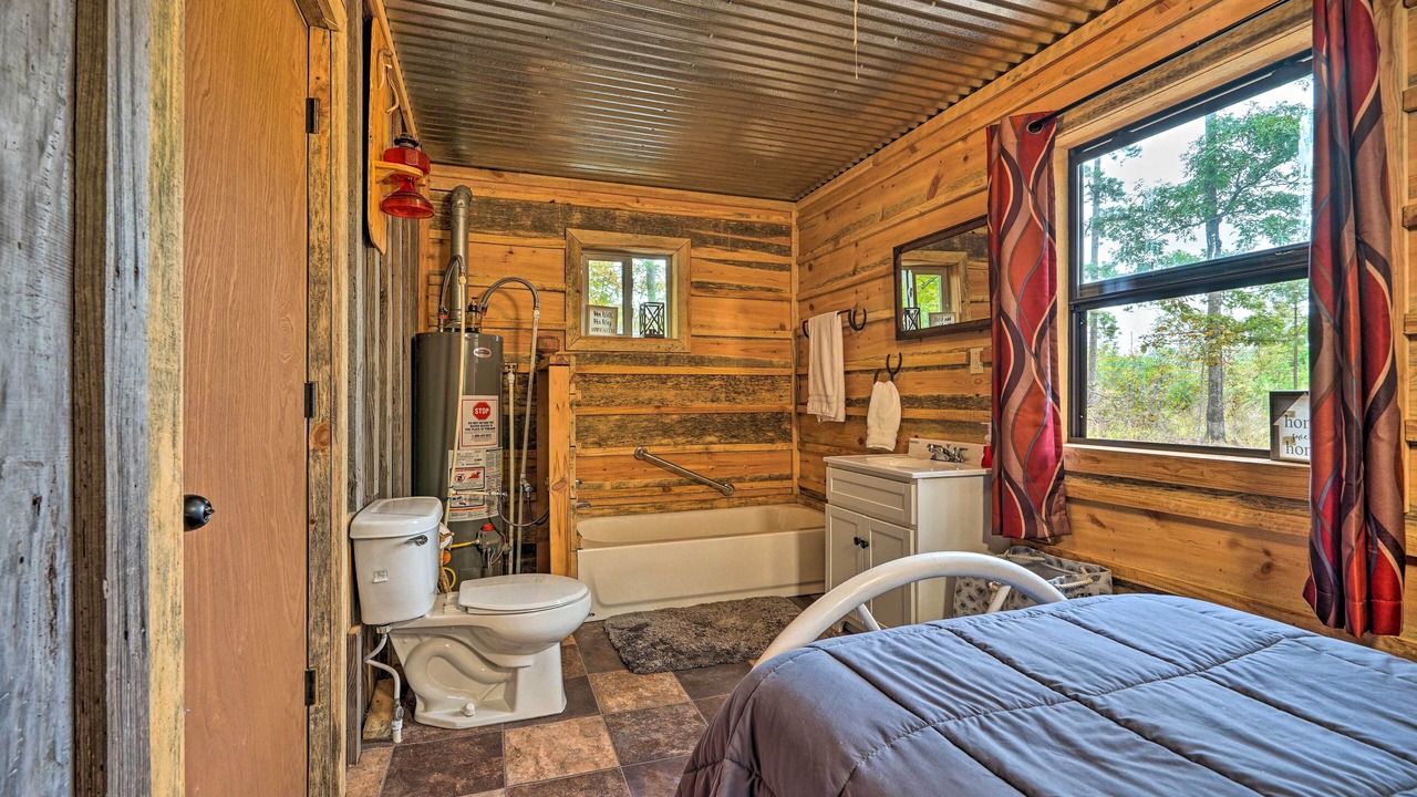 Photo of Bathroom in Golden