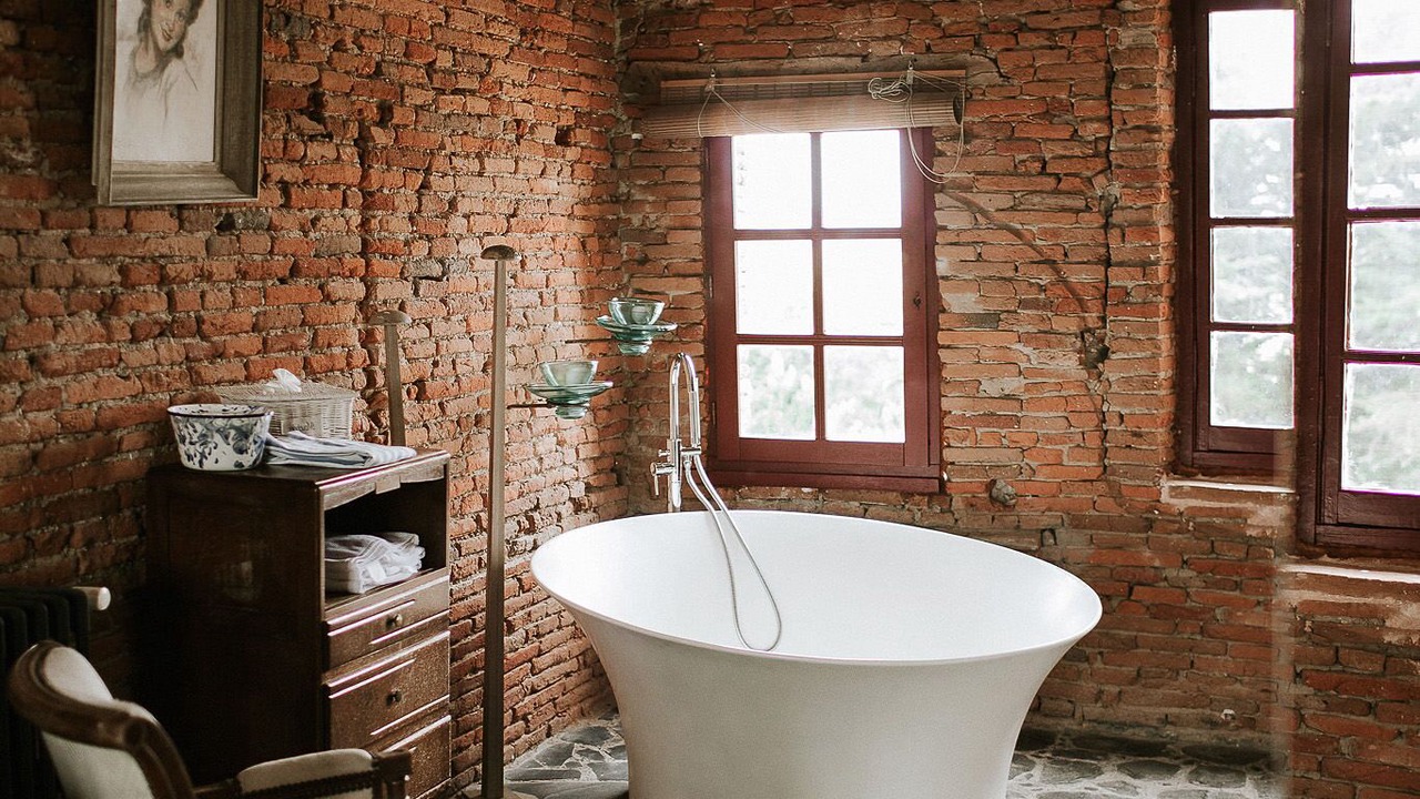 Photo of Bathroom in Marquein