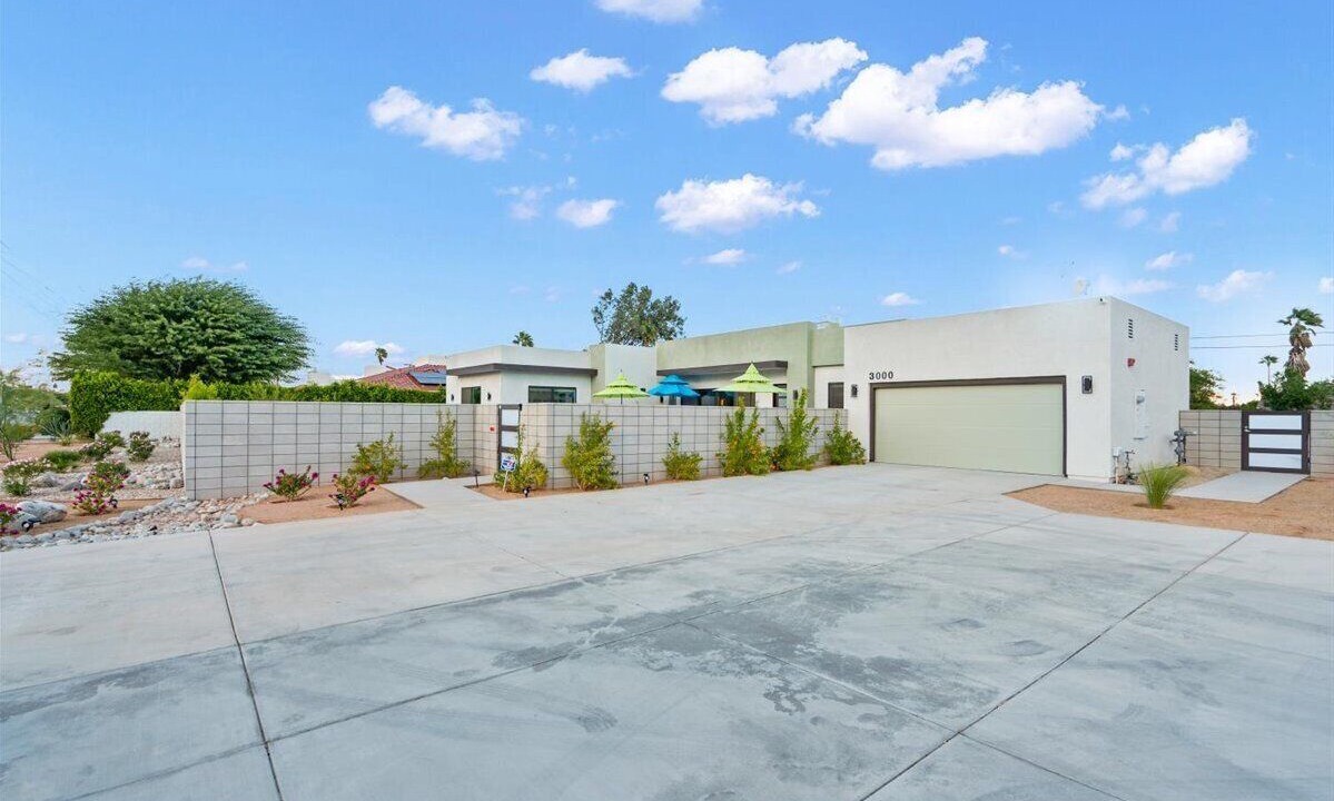 Photo of Outdoor in Desert Park Estates