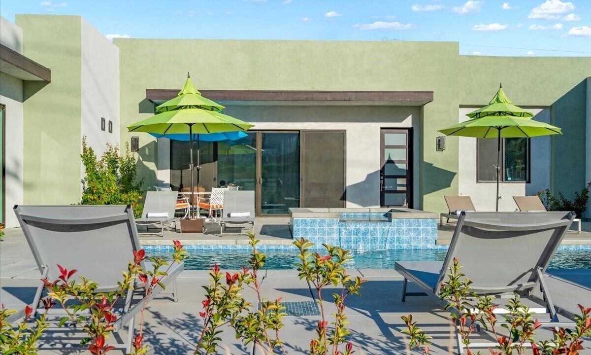 Photo of Outdoor in Desert Park Estates