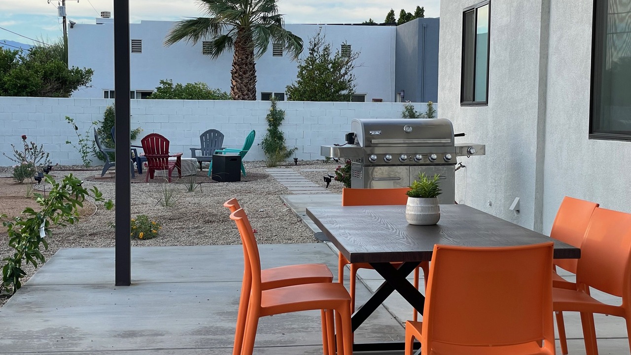 Photo of Outdoor in Desert Park Estates