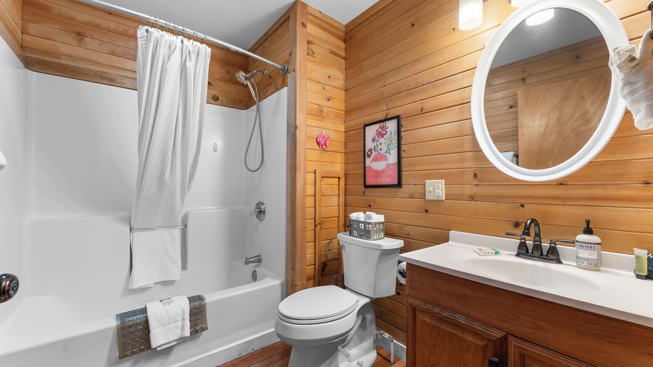 Photo of Bathroom in Branson