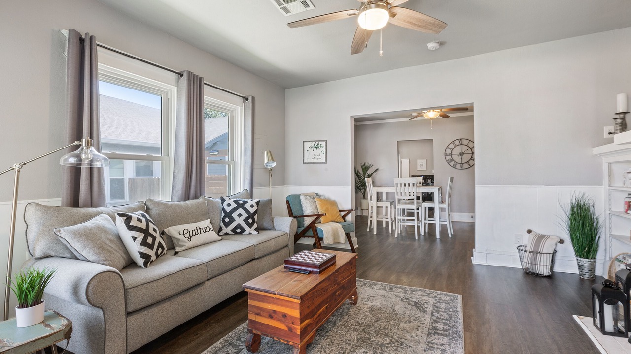 Photo of Livingroom in Waco
