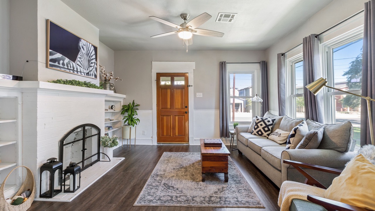 Photo of Livingroom in Waco