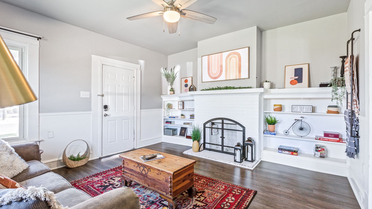 Photo of Livingroom in Waco