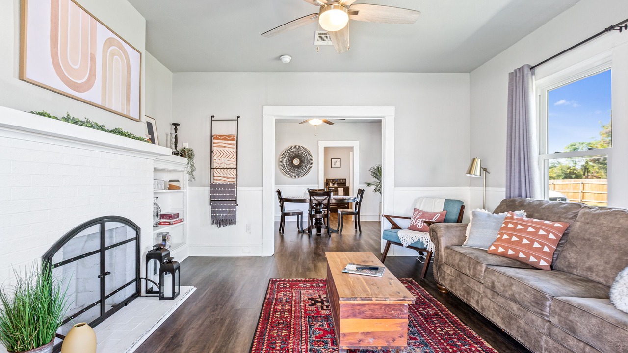 Photo of Livingroom in Waco