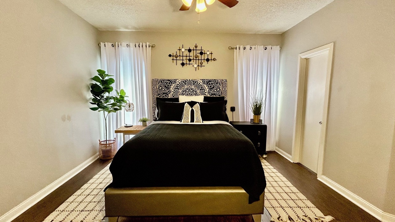Photo of Bedroom in North San Antonio - SAT