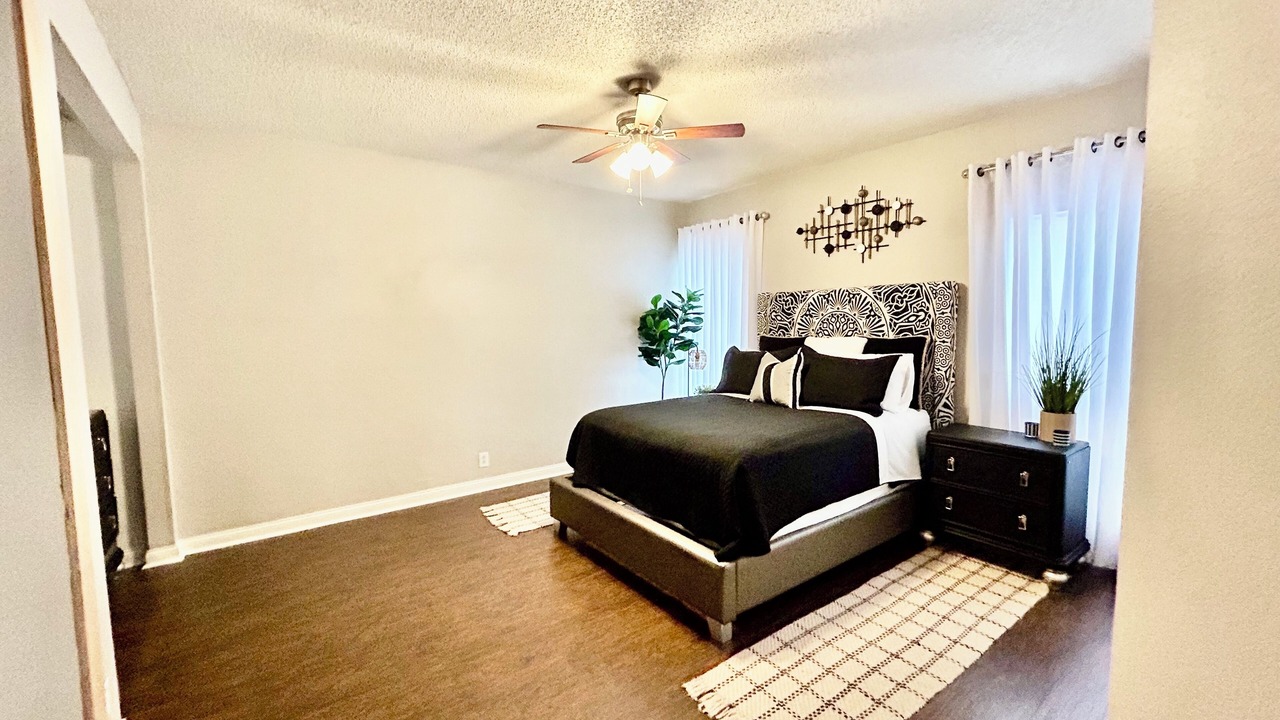 Photo of Bedroom in North San Antonio - SAT
