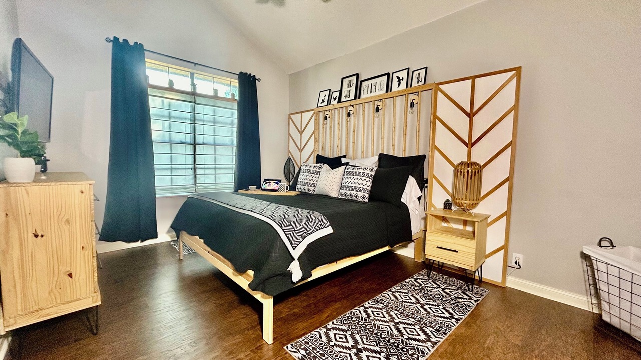 Photo of Bedroom in North San Antonio - SAT