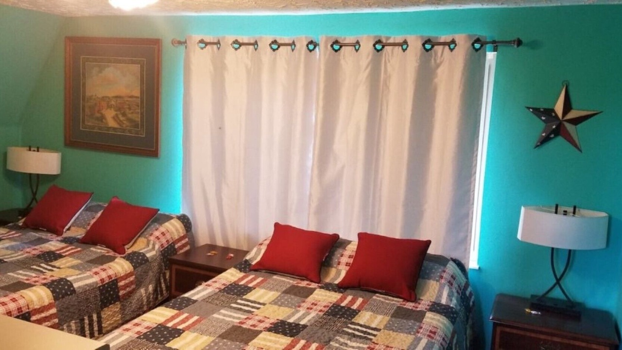 Photo of Bedroom in Hamblen County
