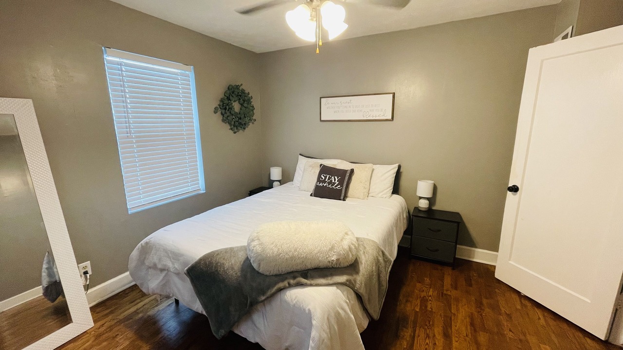 Photo of Bedroom in Salina
