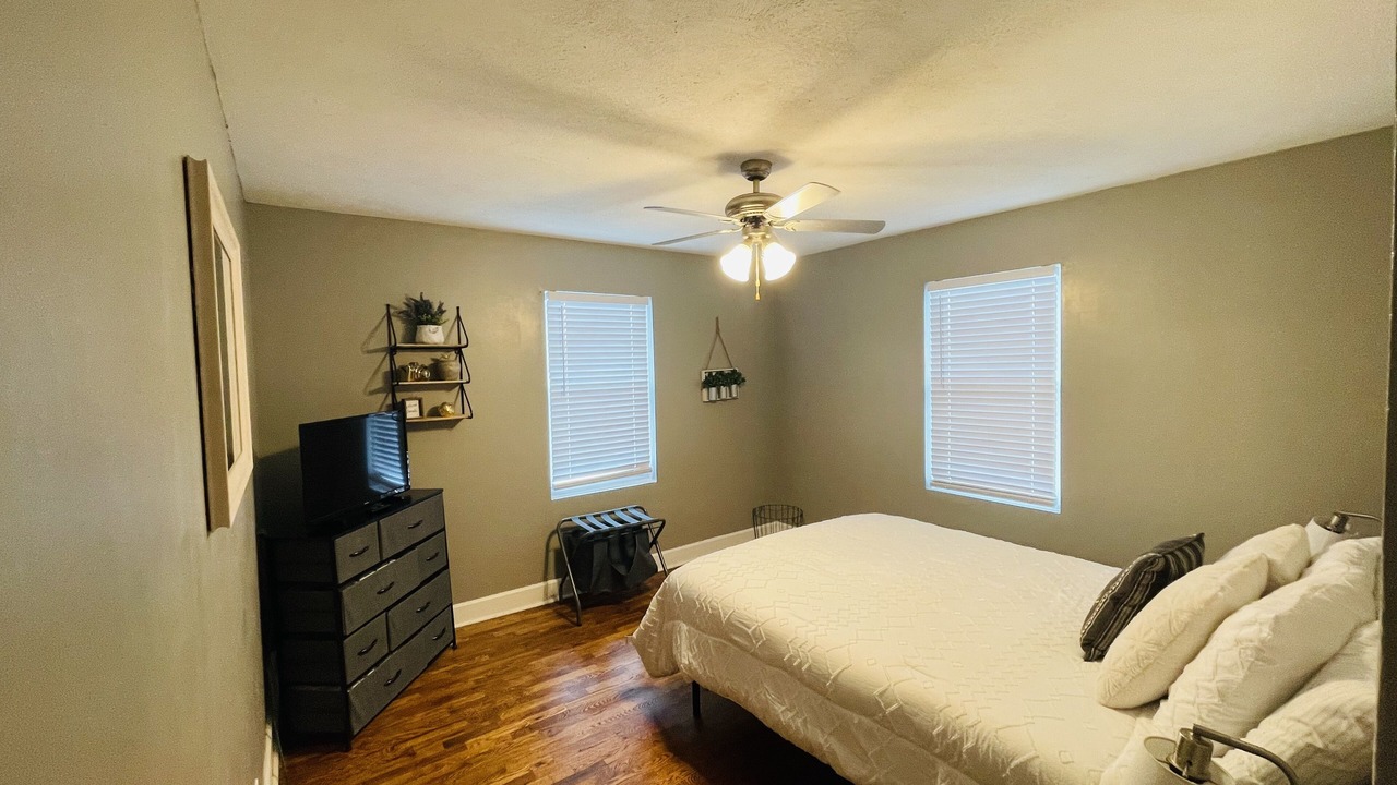 Photo of Bedroom in Salina